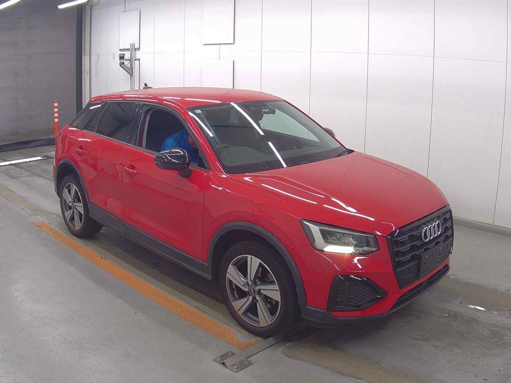 AUDI Q2