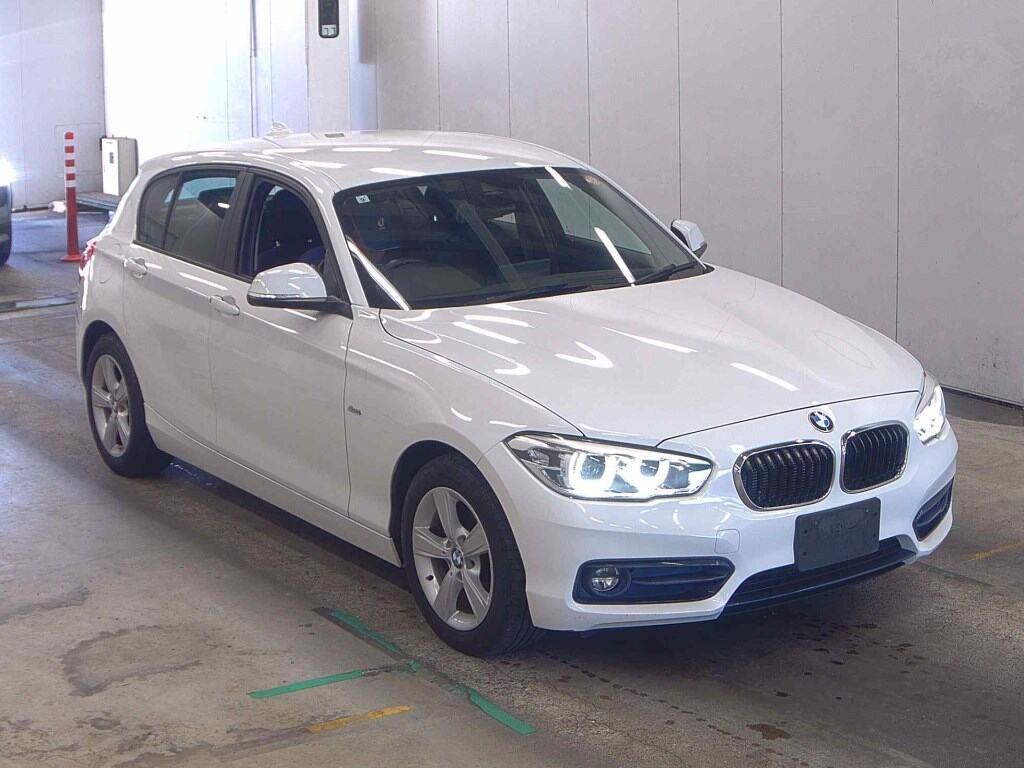 BMW 1 SERIES