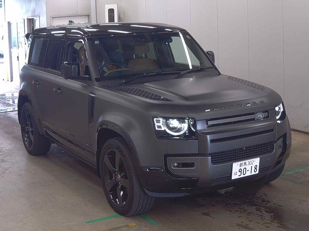 LAND ROVER DEFENDER