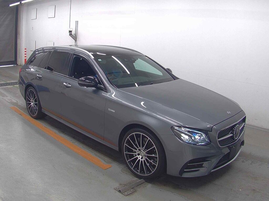 MERCEDES AMG E-CLASS STATIONWAGON