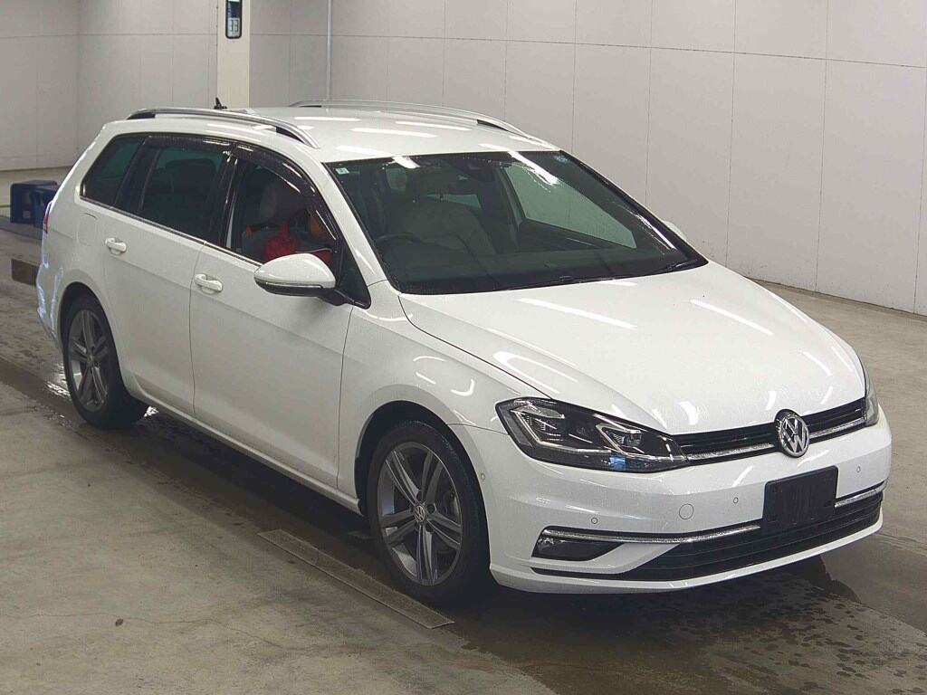 VOLKSWAGEN GOLF VARIANT