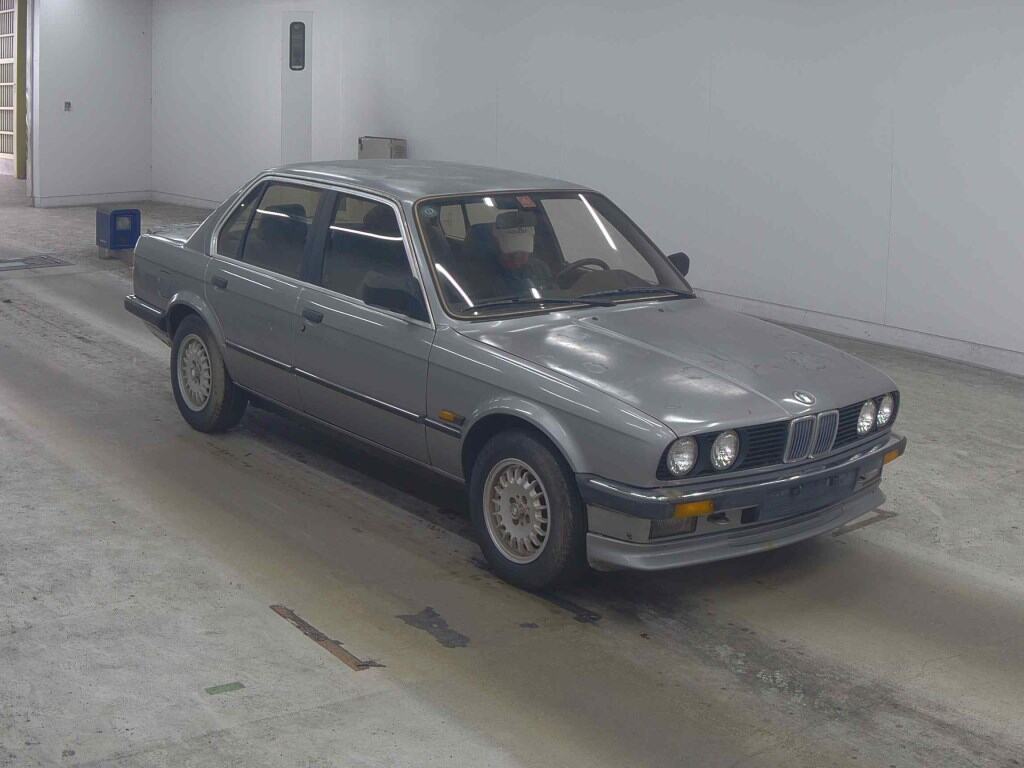 BMW 3 SERIES