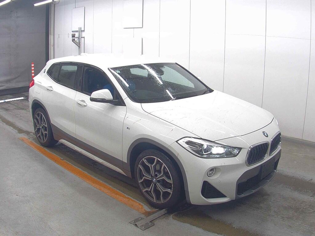 BMW X2