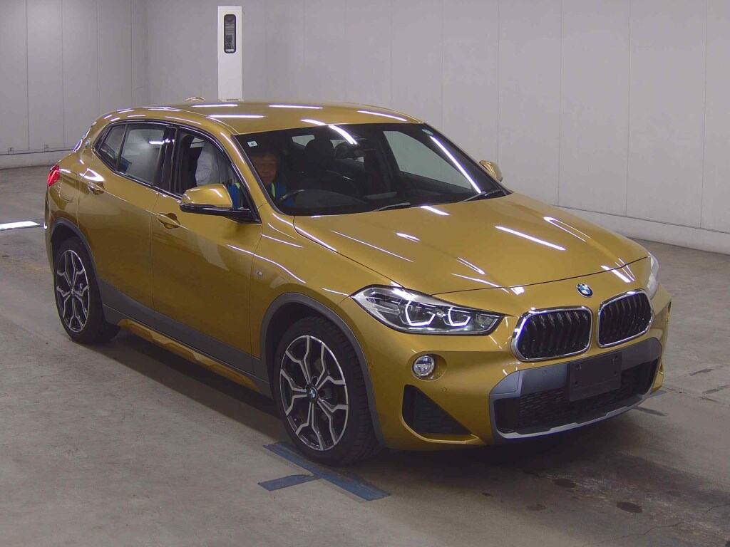 BMW X2