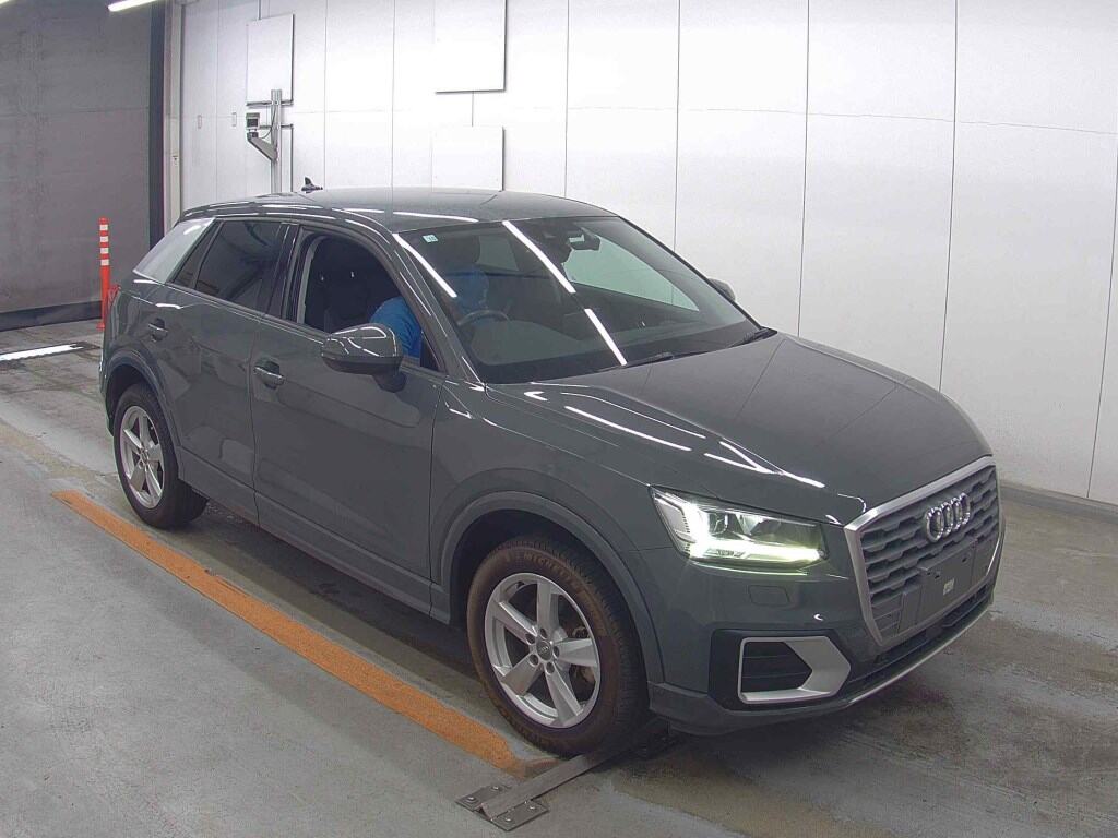 AUDI Q2
