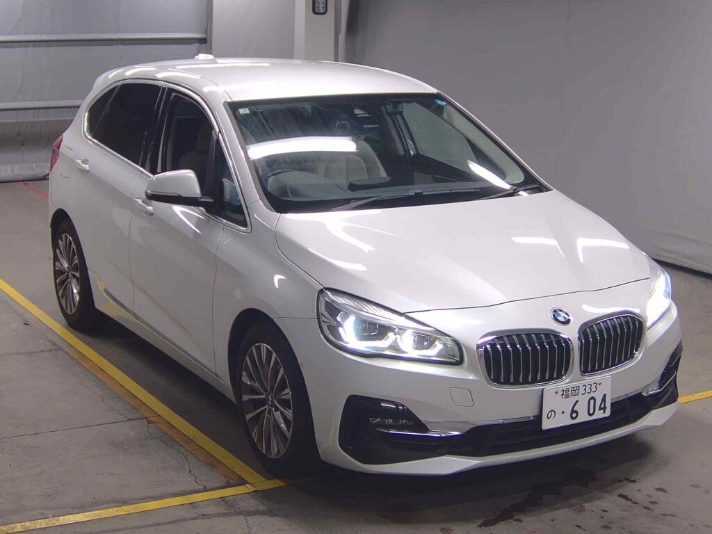 BMW 2 SERIES