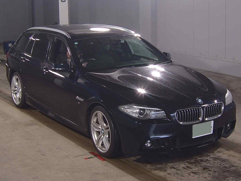 BMW 5 SERIES TOURING