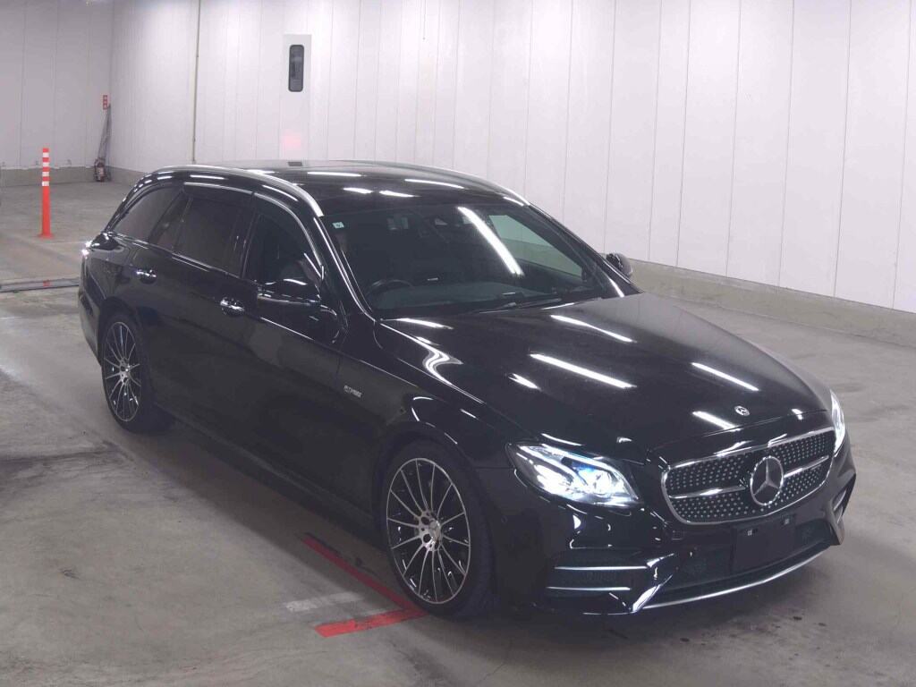 MERCEDES AMG E-CLASS STATIONWAGON