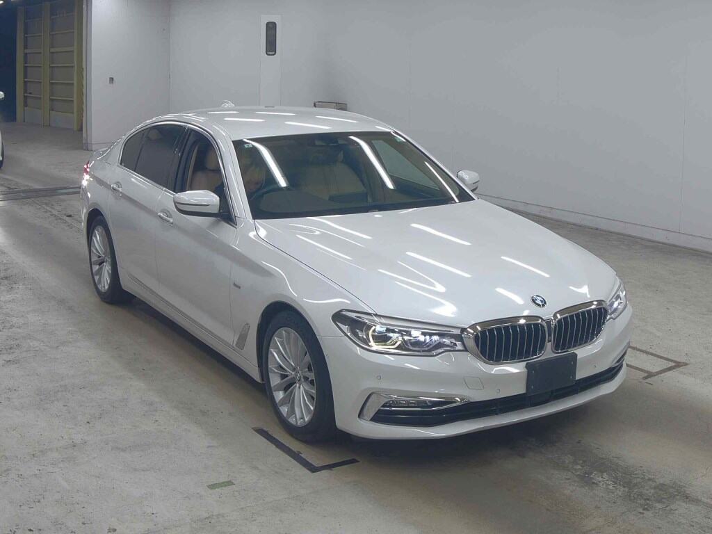 BMW 5 SERIES