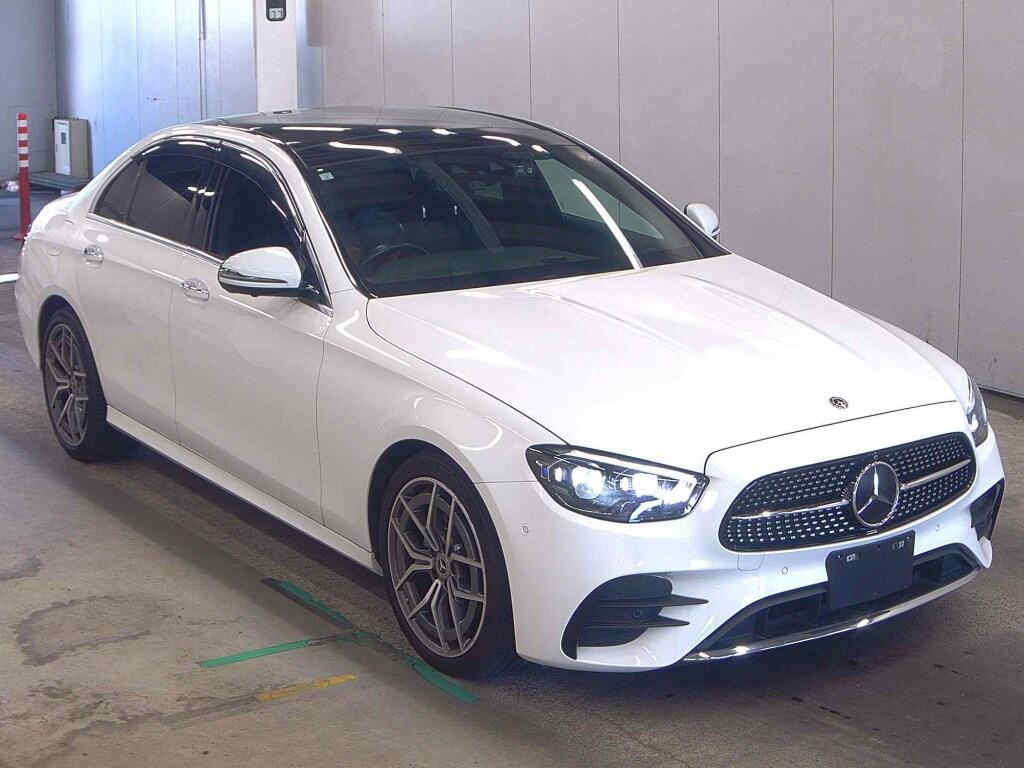 MERCEDES BENZ E-CLASS