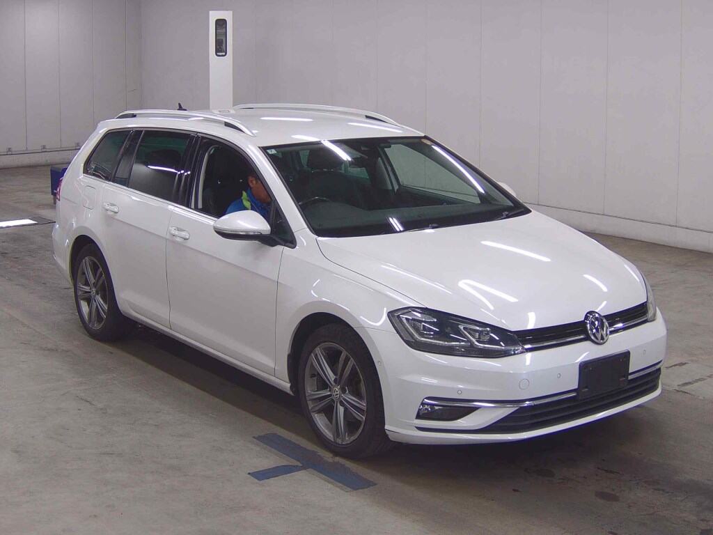 VOLKSWAGEN GOLF VARIANT