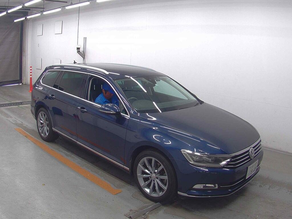 VOLKSWAGEN PASSAT VARIANT