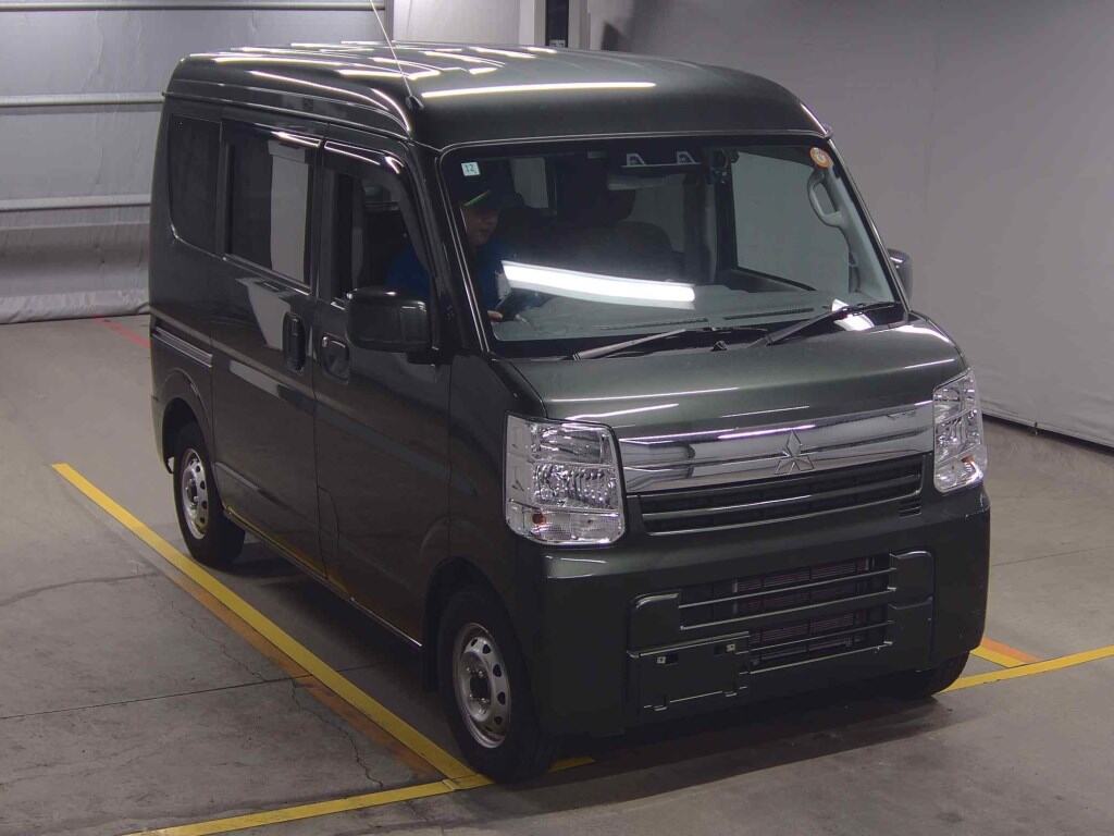 MITSUBISHI MINICAB VAN