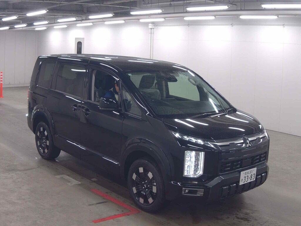 MITSUBISHI DELICA D:5