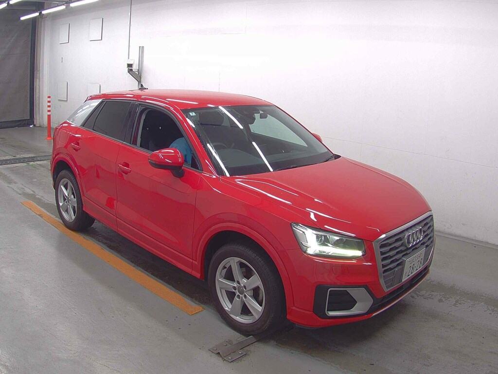 AUDI Q2