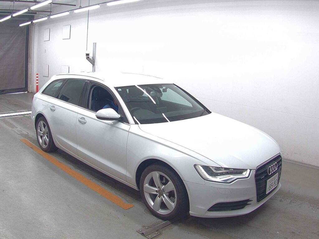AUDI A6 AVANT