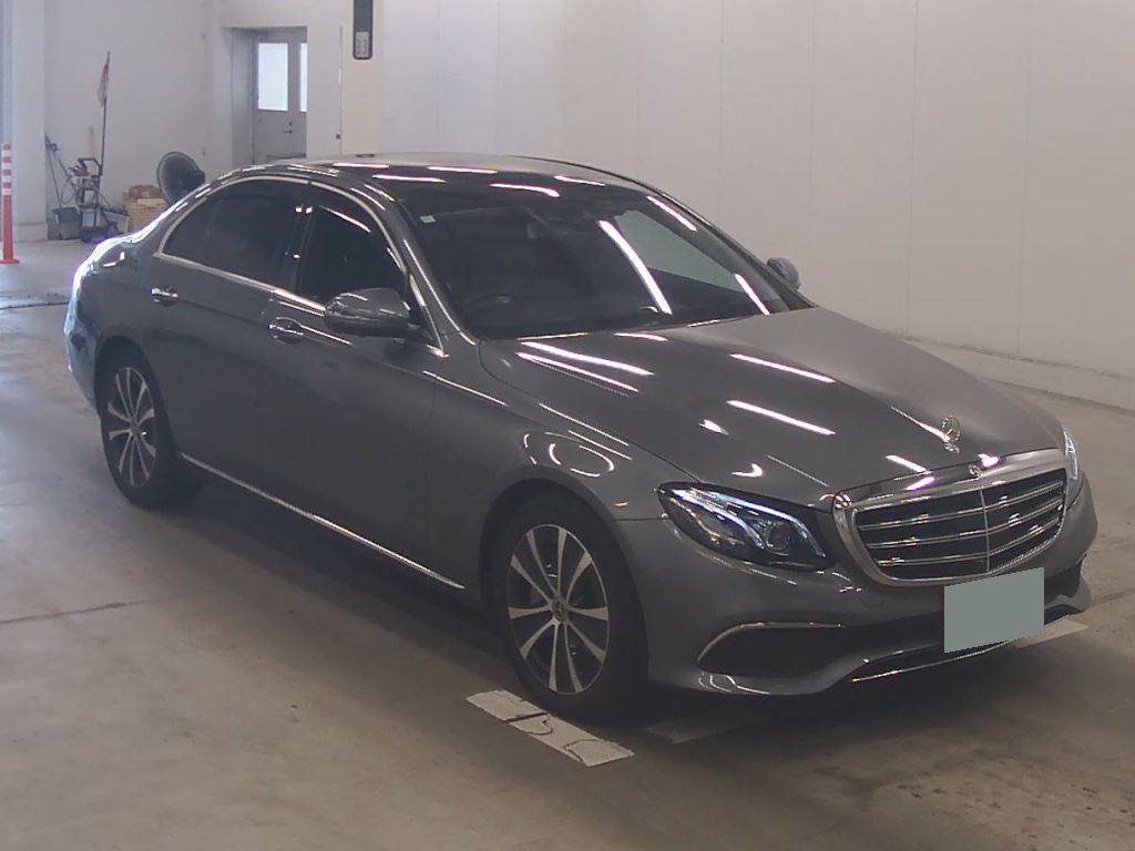 MERCEDES BENZ E-CLASS