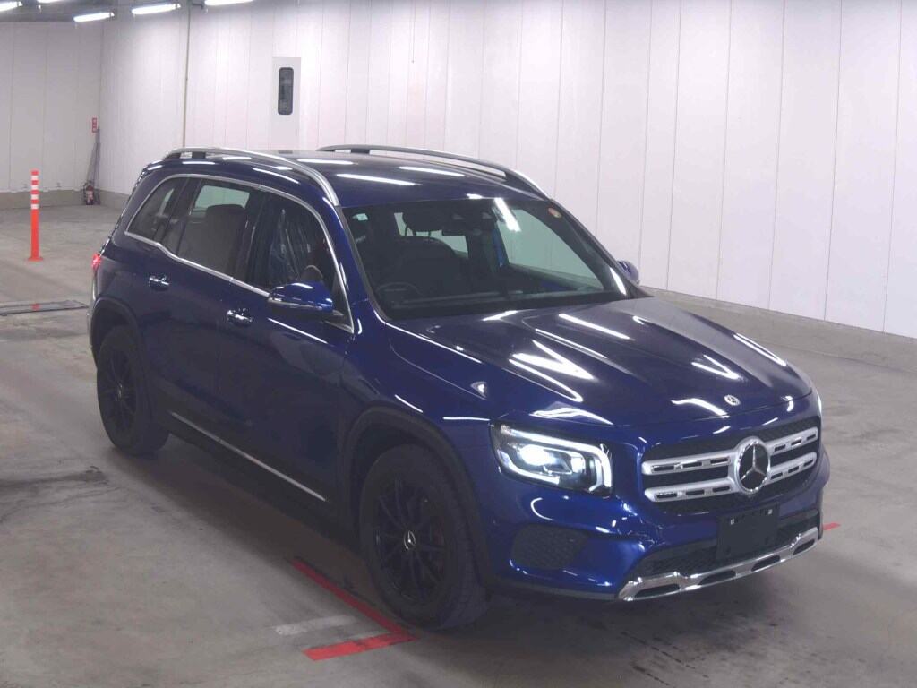 MERCEDES BENZ GLB