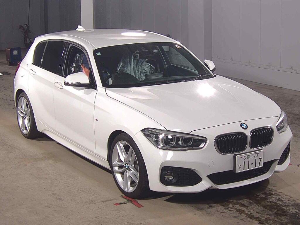 BMW 1 SERIES