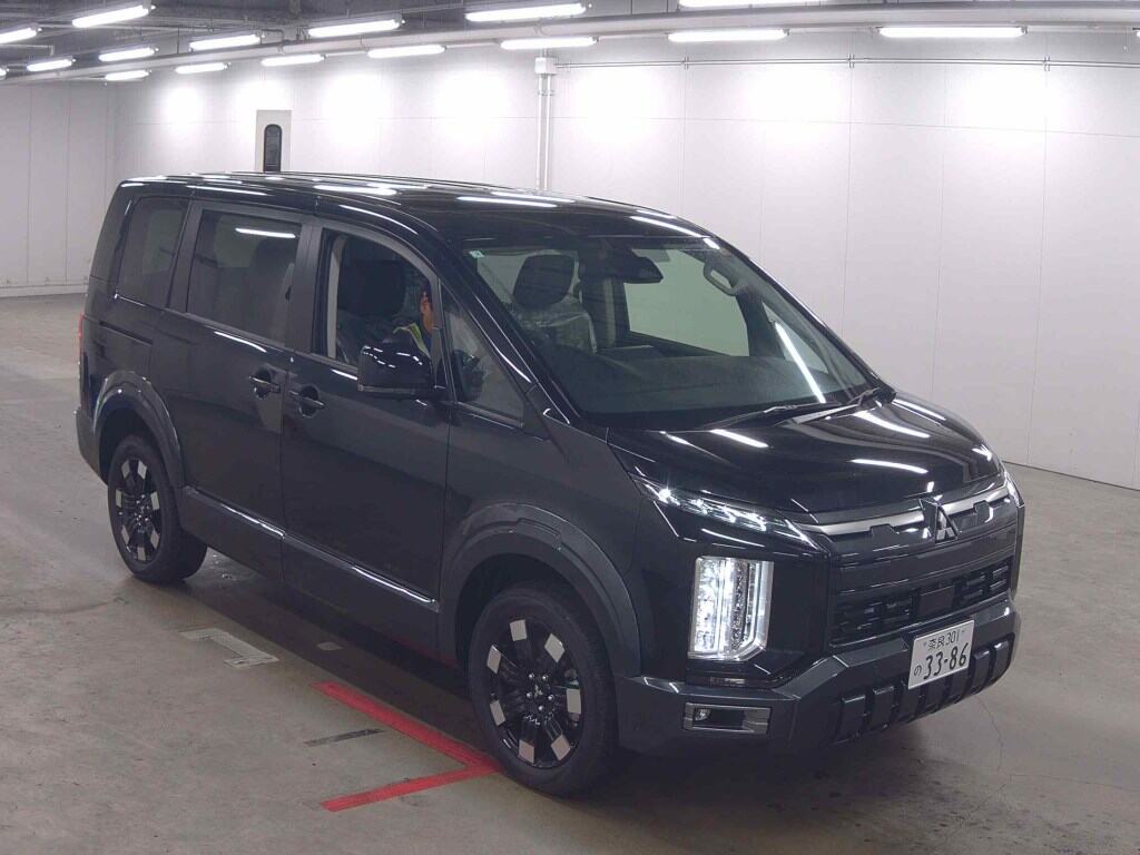 MITSUBISHI DELICA D:5