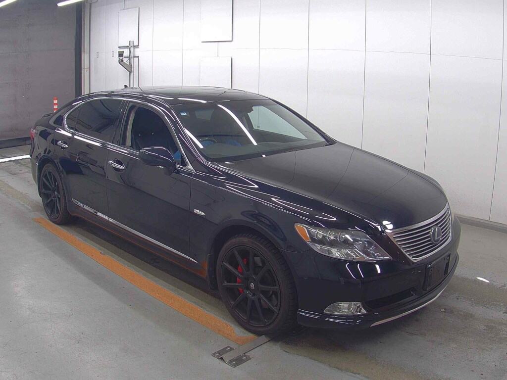 LEXUS LS
