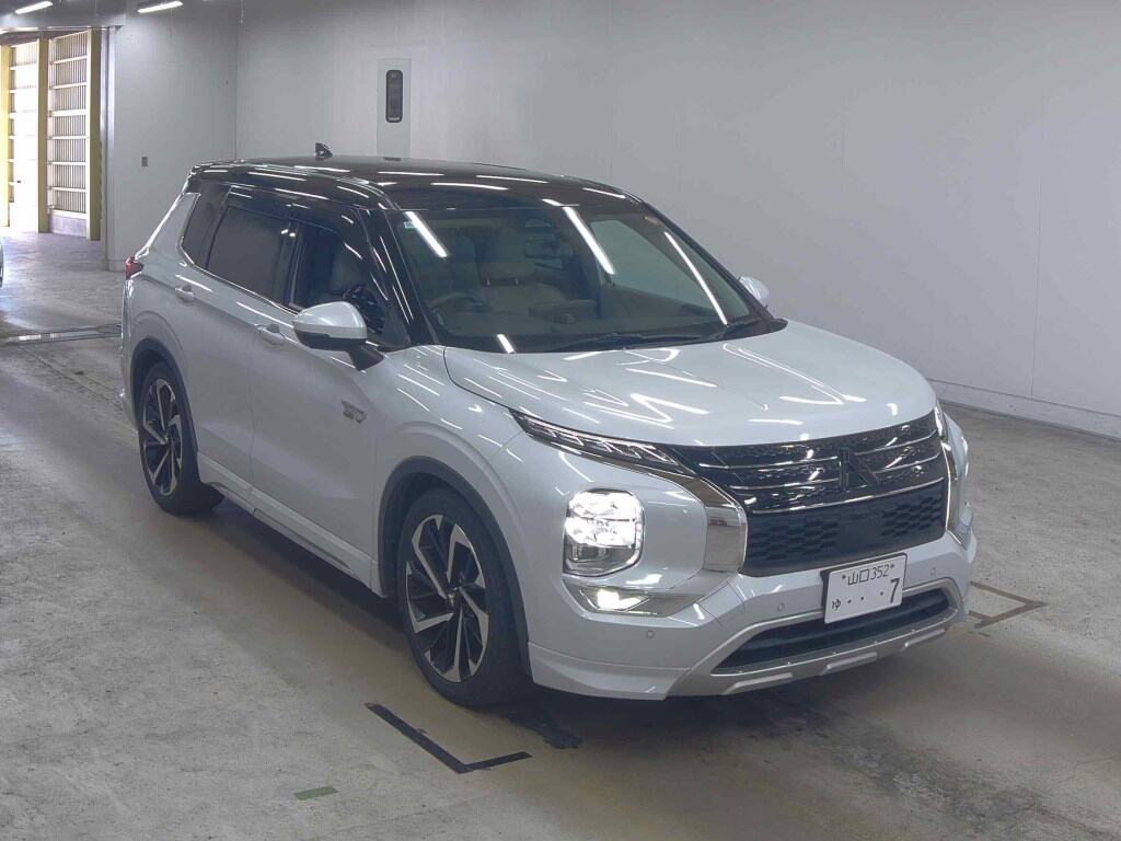 MITSUBISHI OUTLANDER PHEV