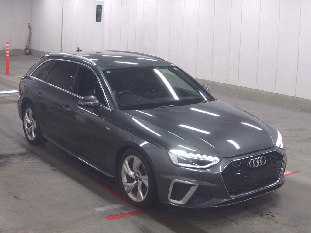 AUDI A4 AVANT