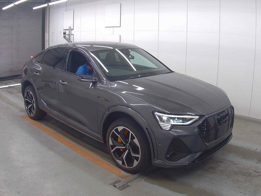 AUDI E-TRON SPORTBACK