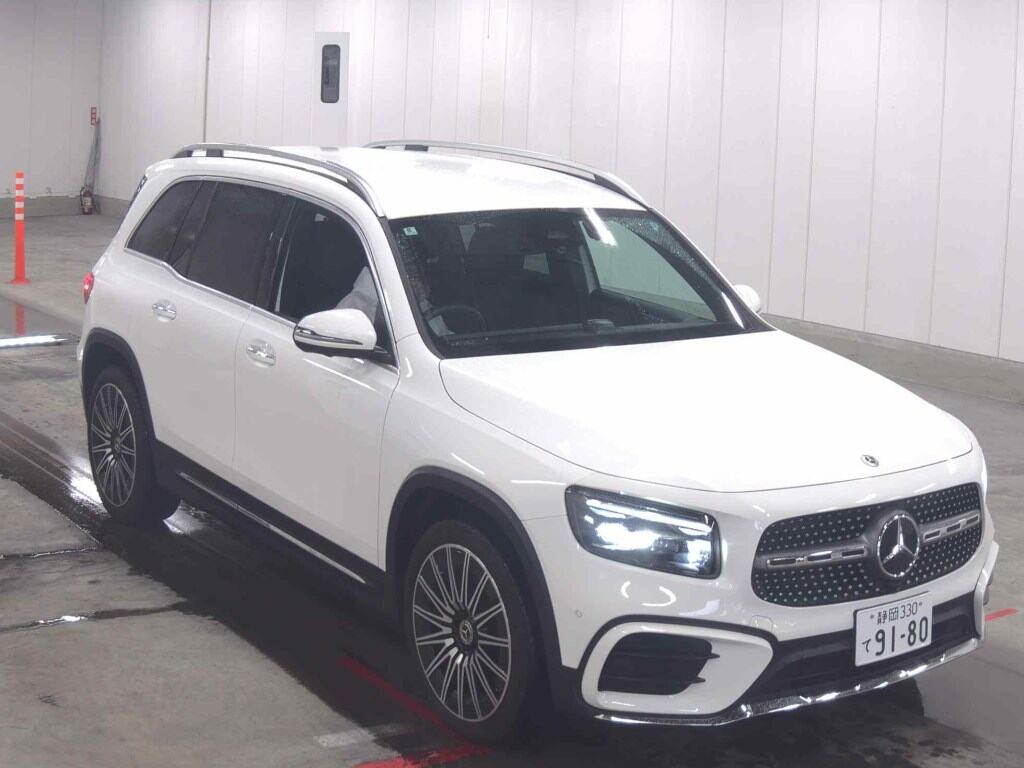 MERCEDES BENZ GLB