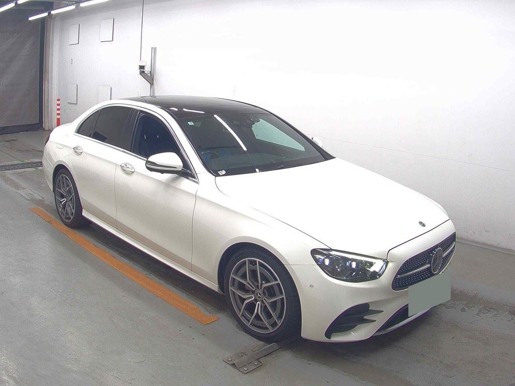 MERCEDES BENZ E-CLASS