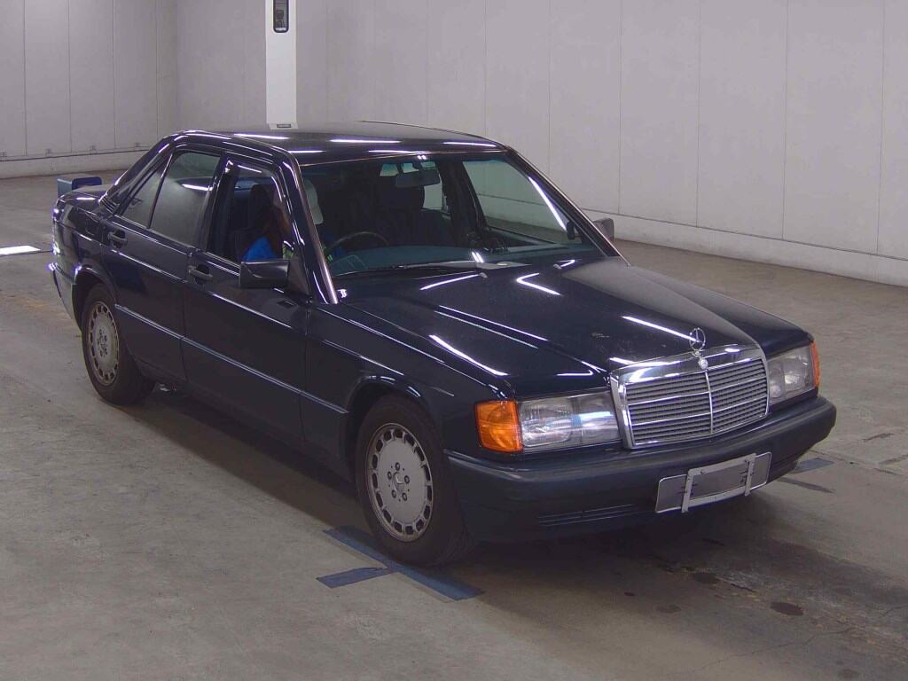 MERCEDES BENZ 190 CLASS