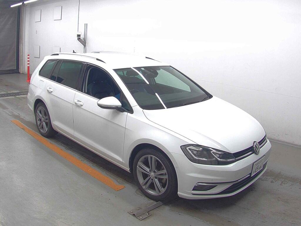 VOLKSWAGEN GOLF VARIANT