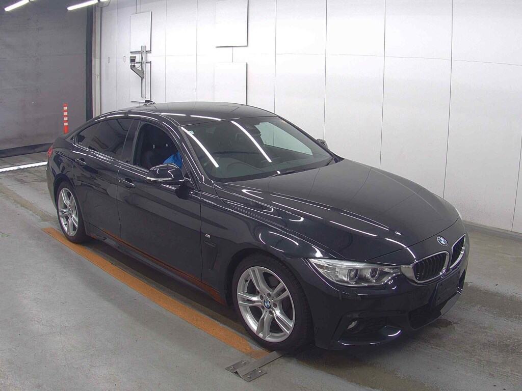 BMW 4 SERIES