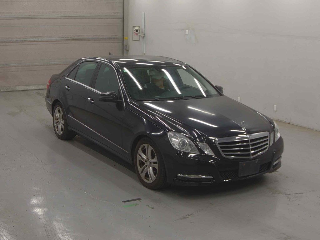 MERCEDES BENZ E-CLASS