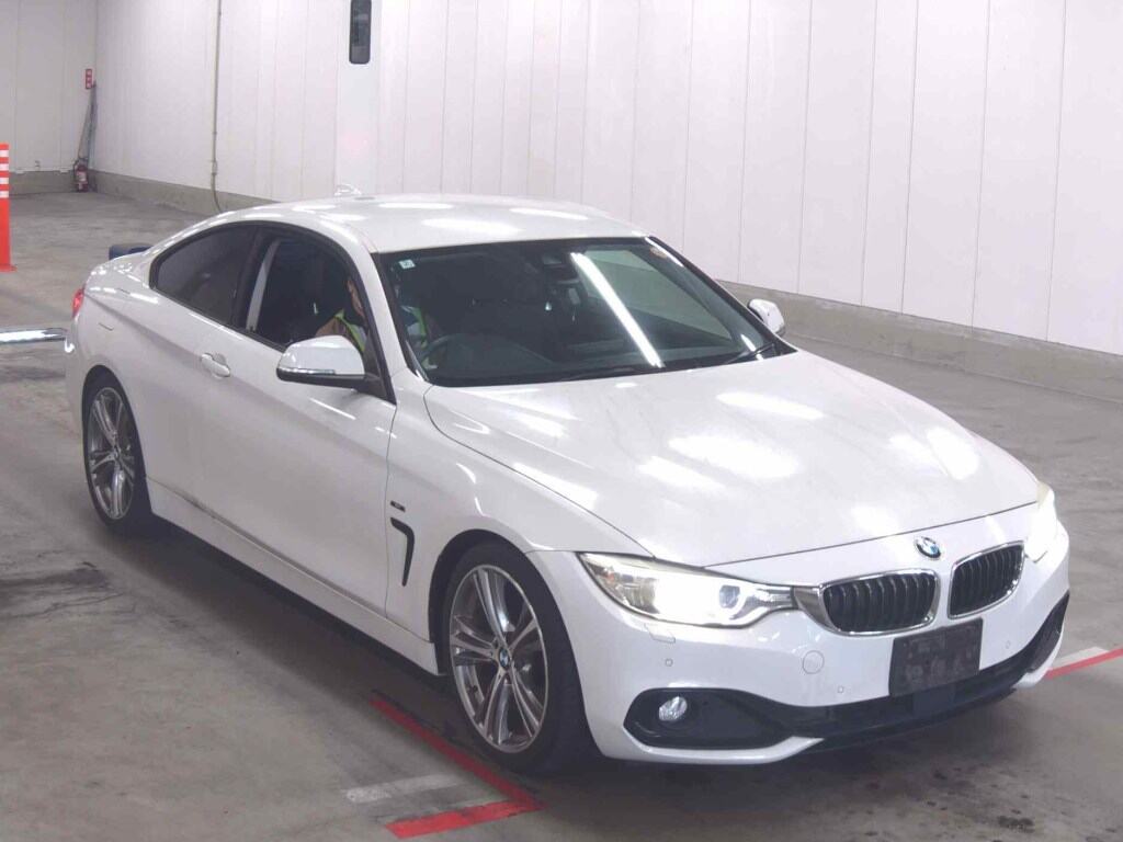 BMW 4 SERIES