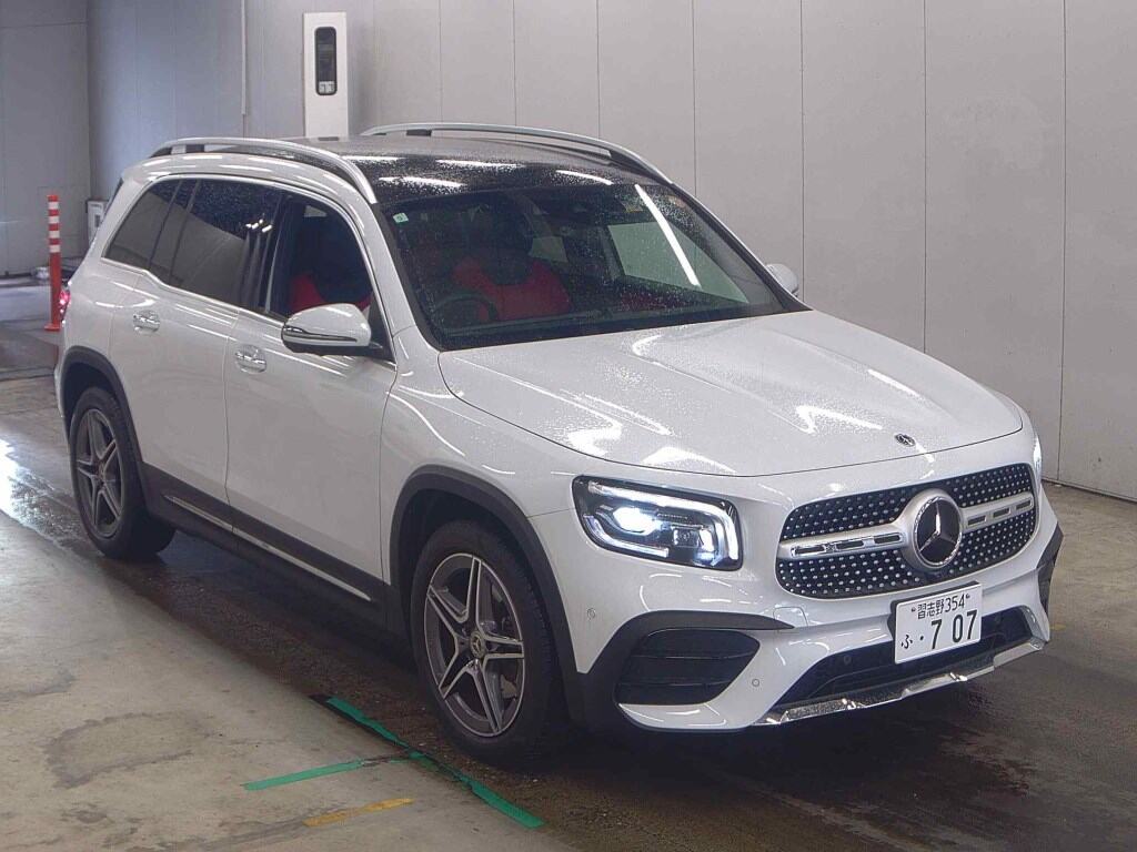 MERCEDES BENZ GLB