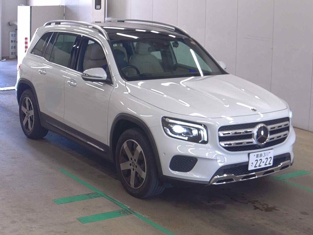 MERCEDES BENZ GLB