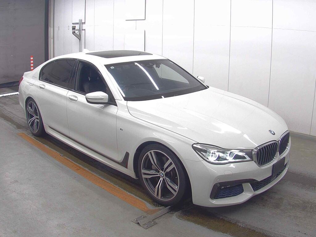 BMW 7 SERIES