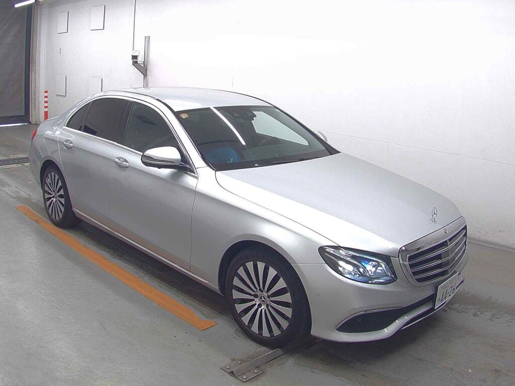MERCEDES BENZ E-CLASS