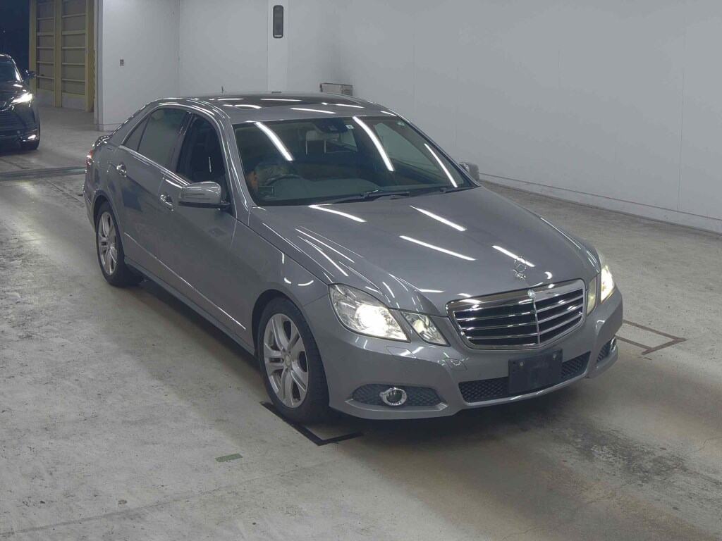 MERCEDES BENZ E-CLASS