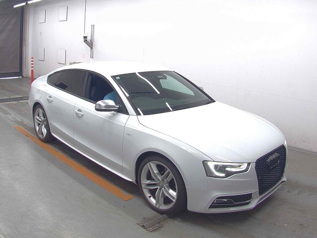AUDI S5 SPORTBACK