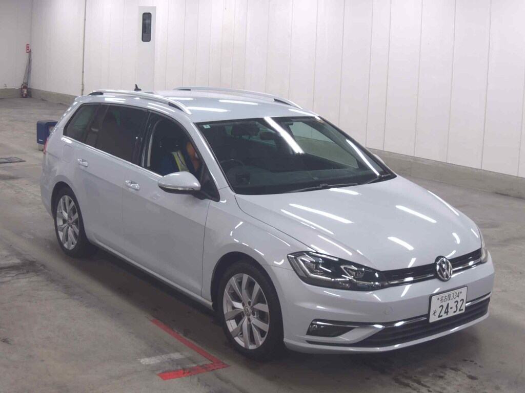 VOLKSWAGEN GOLF VARIANT