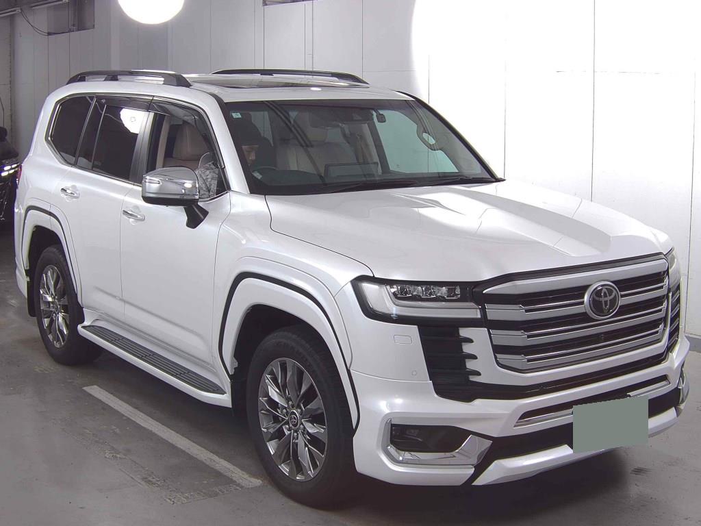 TOYOTA LAND CRUISER