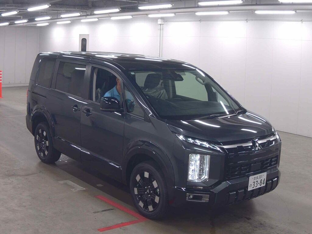 MITSUBISHI DELICA D:5