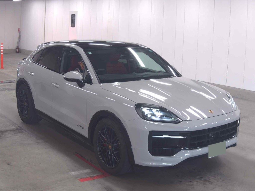 PORSCHE CAYENNE COUPE