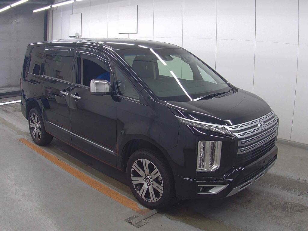 MITSUBISHI DELICA D:5