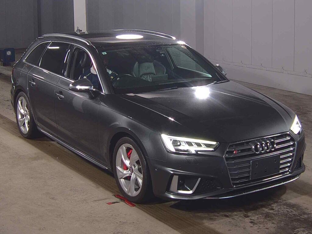 AUDI S4 AVANT
