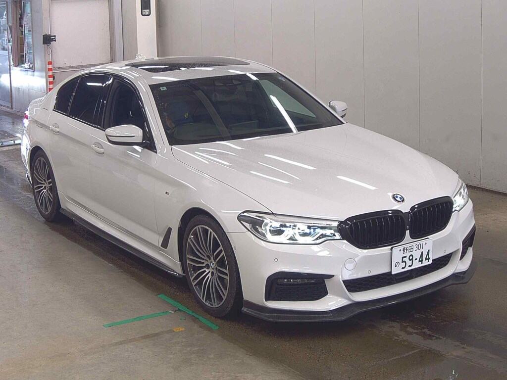 BMW 5 SERIES