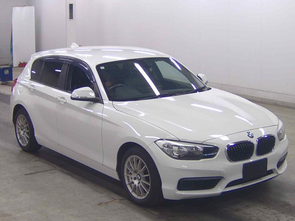 BMW 1 SERIES