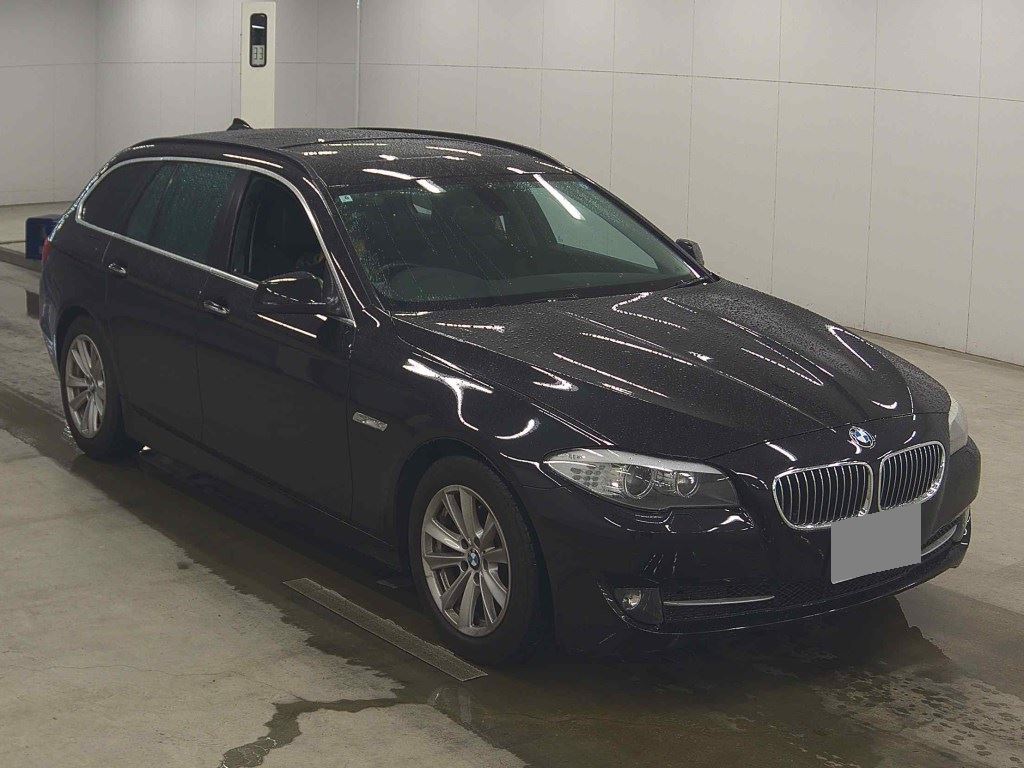 BMW 5 SERIES TOURING